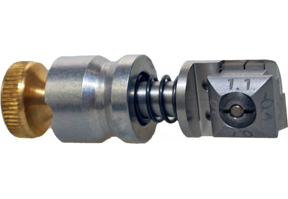 SRC – Scoring Stylus for Peelable Semiconductor with Chamfer