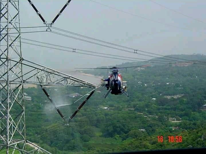 400kV live line insulator wash