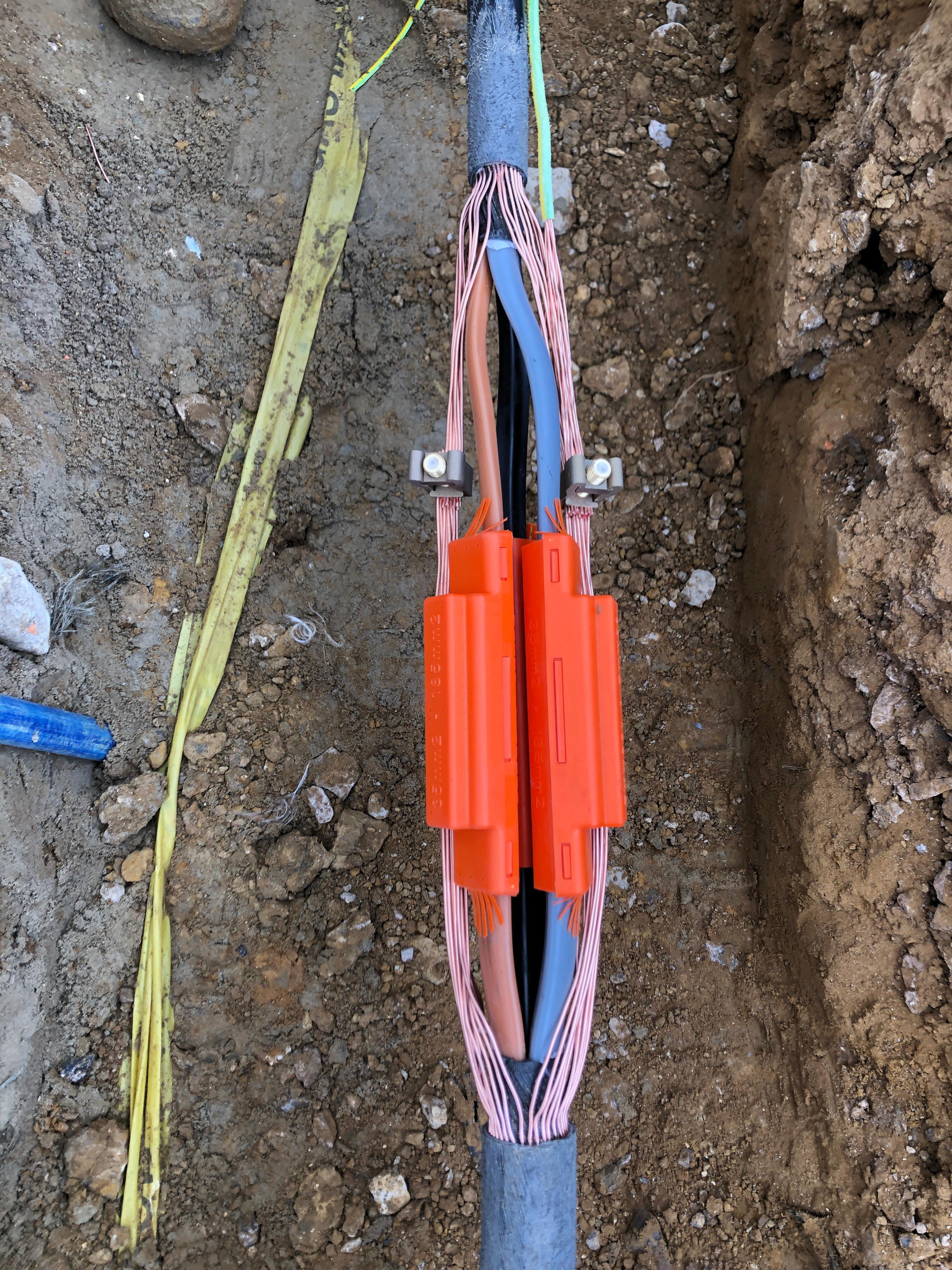 Waveform Straight Joint - 3 Core 185sqmm - 95sqmm Cables