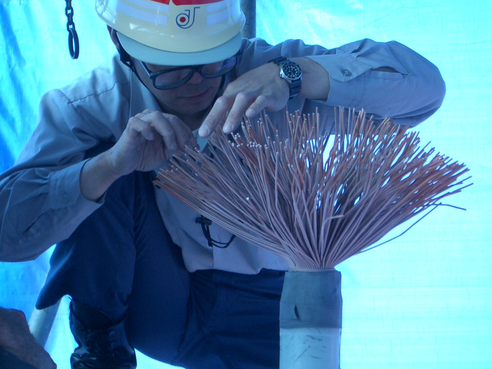 220kV 2000sqmm Copper Enamelled Stranded Cable | Sandblasting by the Jointers 
