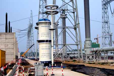 World First: EHV 1,100kV GIS Tested By Standard Lighting Impulse Voltage