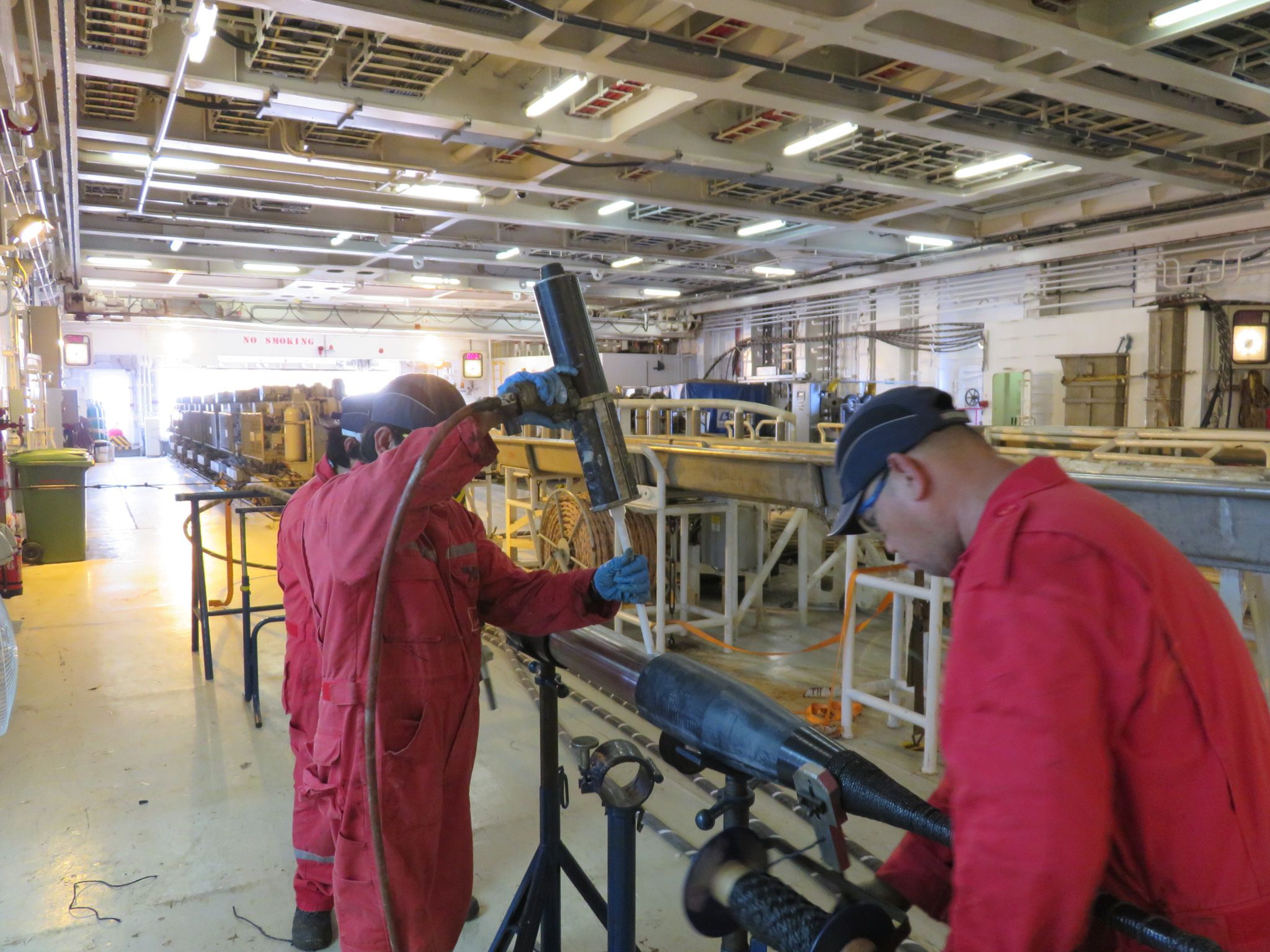Jointing & Connecting Submarine Cables