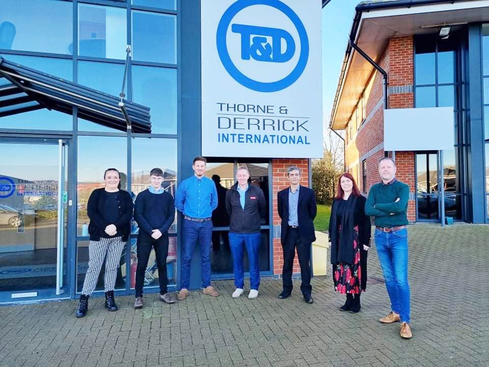 Earlier this year, Thorne & Derrick welcomed Phil Day from Slingco Limited, the world-leading manufacturer of cable pulling and support socks, swivels, cable protectors, wire rope assemblies and accessories. Phil provided an Offshore Wind focussed company presentation to our Sales Team (pictured left-to-right Sarah Henderson, Carl Cox, Jonathan Hewitt, Phil Day, Jeff Jhanke, Natalie Lundie and Chris Dodds).