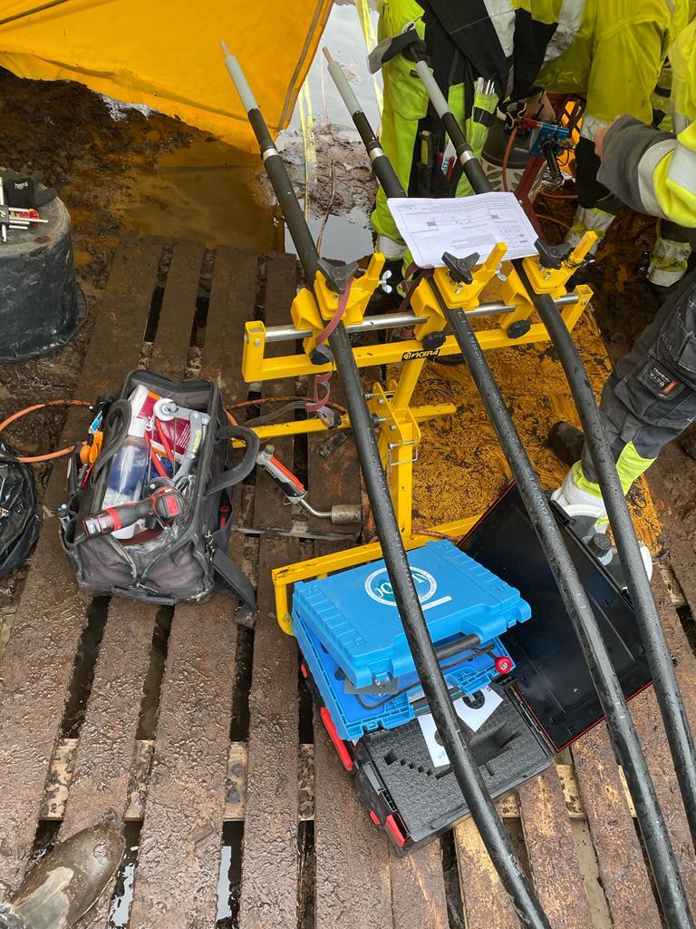 Guaranteed Stable Cables Using Vicera Stands for Medium & High Voltage Power Cable Connections 