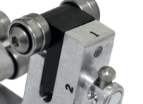 Two feed positions to optimise tool performance