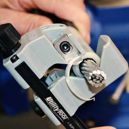Unique, low-friction V-jaw provides precise & accurate clamping.