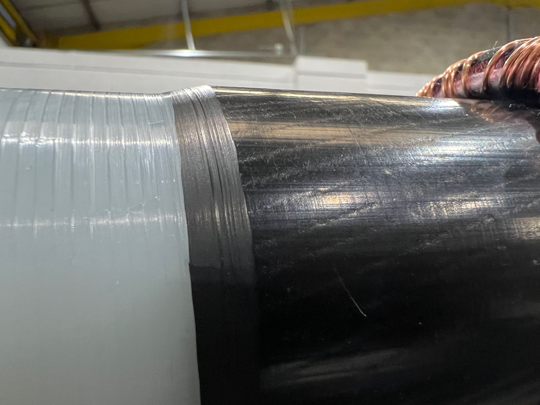 Ripley US02 MAX | here the Jointing Tool is shown here in use on the high voltage cable preparation of 66kV/72kV 1200sqmm single cable XLPE insulation with bonded semicon screen – minimal polishing and chamfering required with a clean and precise transition.