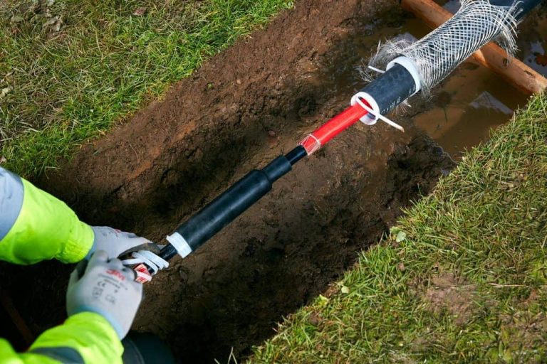Hv Cable Riser Protection Solar Farms | LV HV Electrical Cables & Equipment | 3M