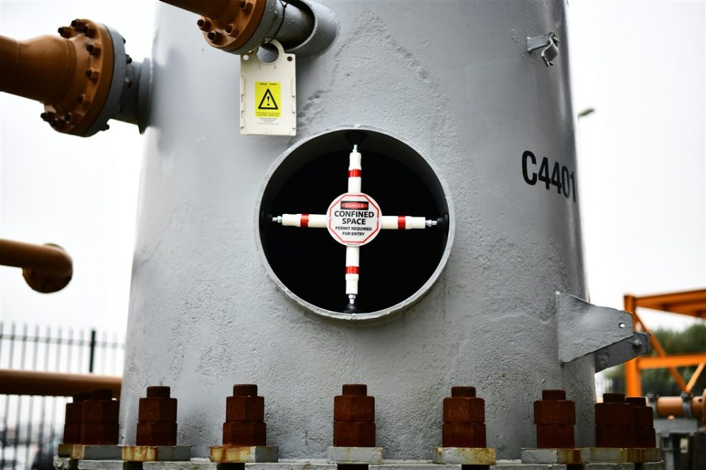Confined Space Manhole Entry Barrier 