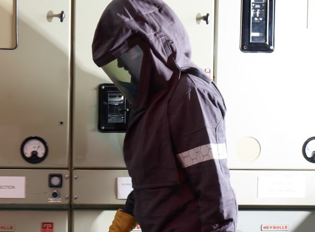 Advanced moisture management keeps workers cool